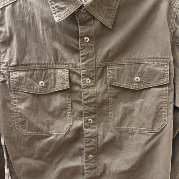 Men's Kuhl Button Down Shirt Size Small - Picture 2 of 6